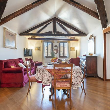 Апартаменты Ve.N.I.Ce Cera Angels' Attic Венеция Экстерьер фото